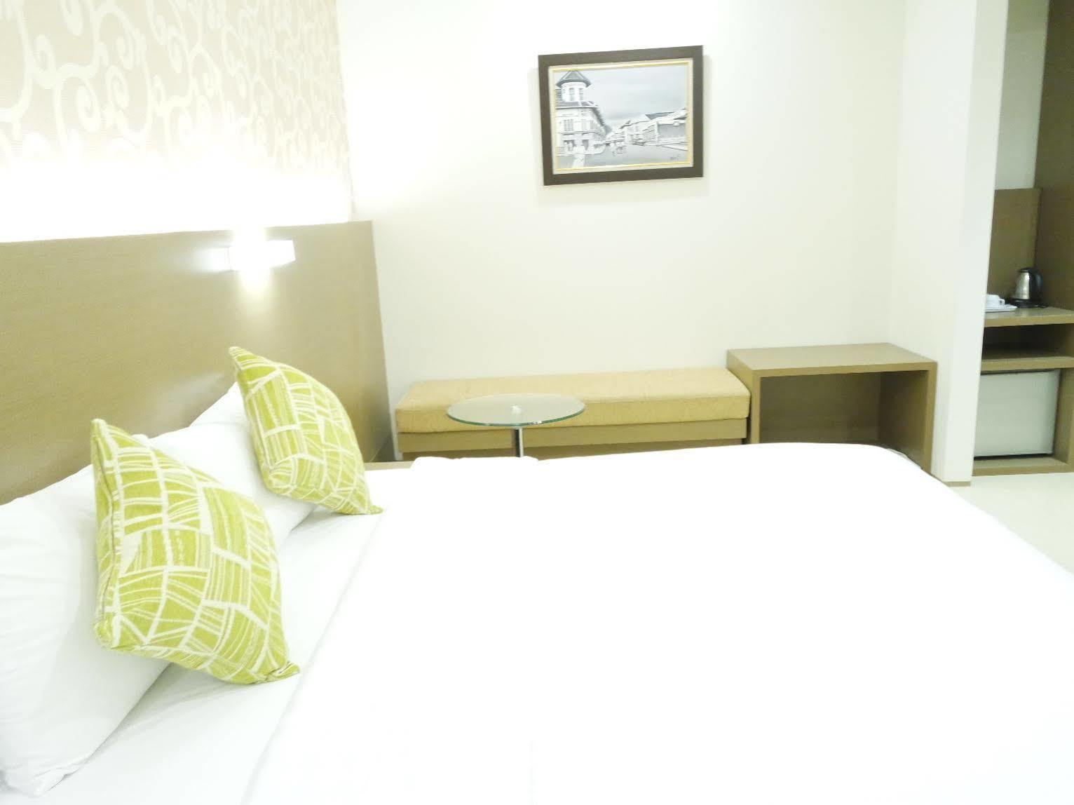 Yokotel Hotel Bandung Esterno foto